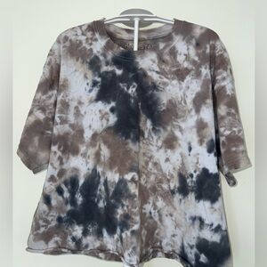Tie-dye cropped t-shirt